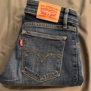 Levi’s 711 Skinny Jeans